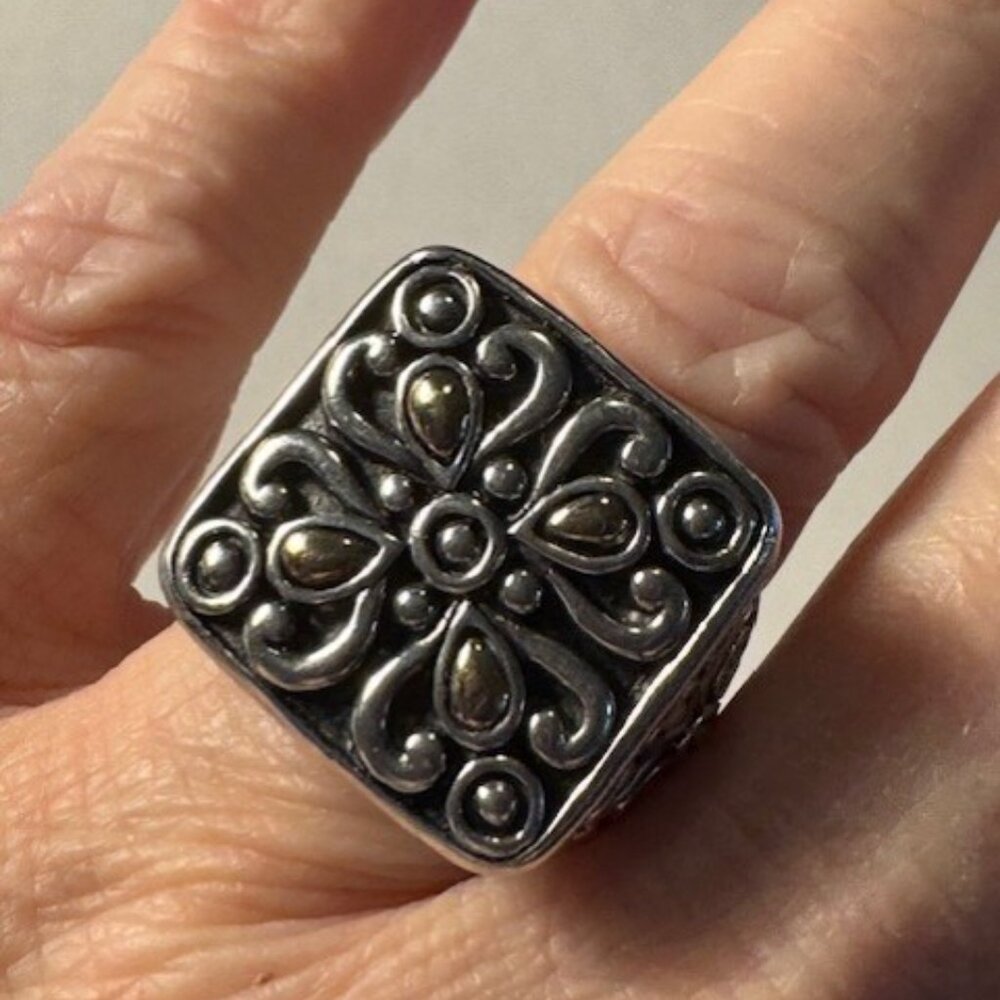 Angela by John Hardy Sterling Silver + 14k Gold Square Ring - size 6 - Picture 3 of 5